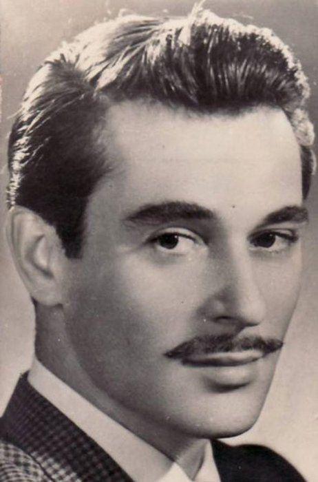 <p>Eşref Kolçak</p>
