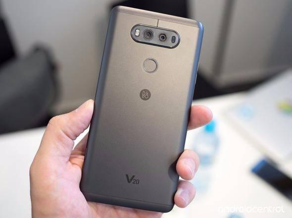 <p><strong>LG V20 </strong></p>

<p>Fiyat: 2229 TL</p>

