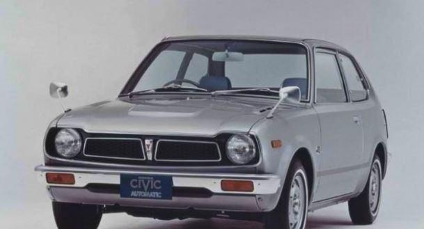 <div>Bunun yanında iki ileri Hondamatic adı verilen otomatik şanzıman opsiyonel olarak sunuluyordu.</div>

<div> </div>
