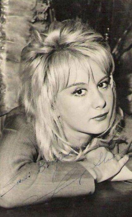 <p>Filiz Akın</p>
