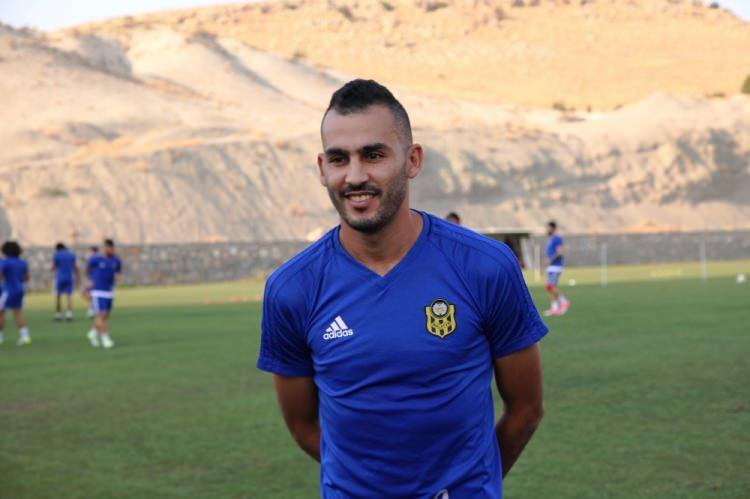 <p><strong>FAS:</strong></p>

<p>Khalid Boutaib (Malatyaspor)</p>
