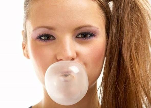 <p>Doğru mu yanlış mı?</p>

<p>Yutulan sakızın sindirilmesi 7 yıl sürer.</p>
