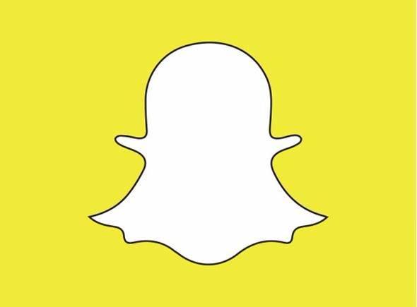 <p>Snapchat<br />
<br />
Snapchat sayesinde kullanıcılar 1-10 sn süreli video, fotoğraf çekebilir. Kullanıcının fotoğraf ve videolarını 24 saat süreli olarak hikayesinde yayımlayabilmesini sağlayan uygulama.</p>