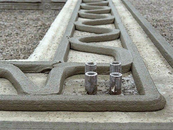 <p>Evin duvarları, cephe giydirmesi ve bölmeleri beton ile yazdırıldı. Kapılar, camlar ve mobilyalar ise eve sonradan yerleştirildi. </p>

<p> </p>
