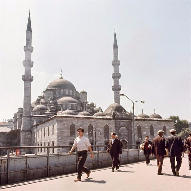 <p><strong>Yeni Cami</strong></p>

<p> </p>
