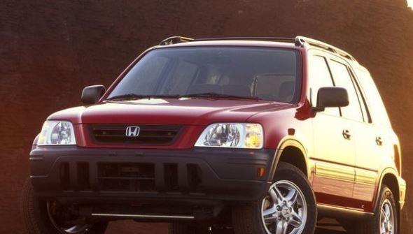 <div><strong>Honda CR-V</strong></div>

<div> </div>

<div>CR-V modeli Honda'nın ilk olarak 1996 yılında ürettiği kompakt SUV modeli.</div>
