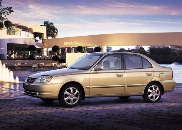 <p>Hyundai Accent Admire 1.5 CRDi (2004-2006 Model)</p>

<ul>
</ul>
