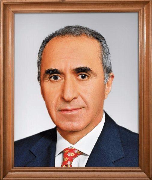 <p>Hikmet Çetin 16 Ekim 1997-18 Mayıs 1999</p>
<p> </p>