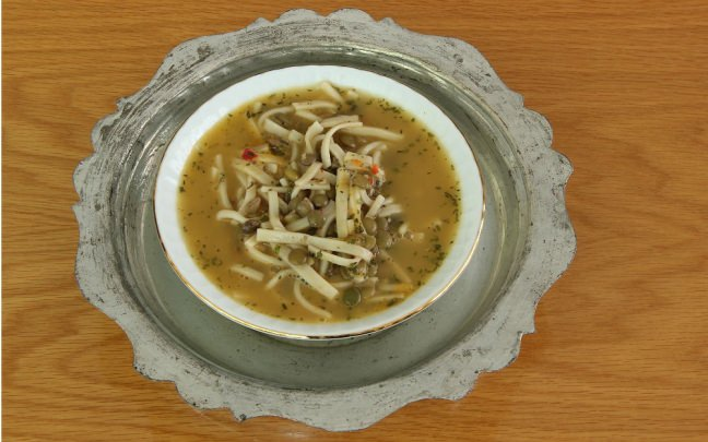 <p>Sakala çarpan çorbası</p>
