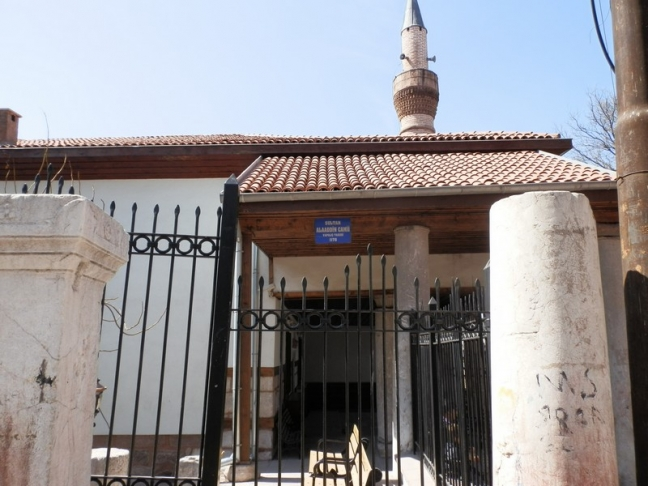 <p><strong>Alâeddin Camii</strong></p>
