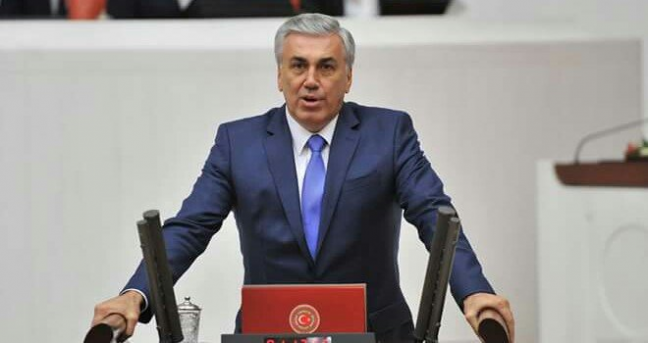 <p>Mehmet Günal - MHP 26. Dönem Milletvekili</p>
