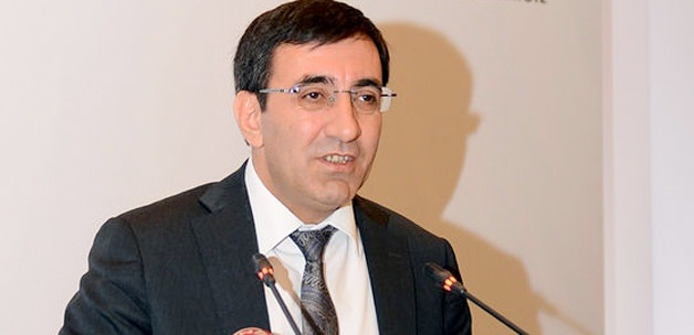 <p>Cevdet Yılmaz - AK Parti 26. dönem milletvekili</p>
