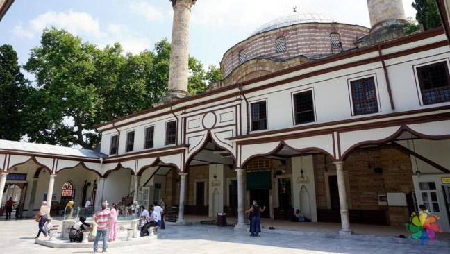 <p> Emir Sultan Camii ve Külliyesi</p>
