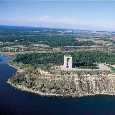 <p>Gelibolu Yarımadası Tarihi Milli Parkı (Eceabat)<br />
Gelibolu Yarımadası Tarihi Milli Parkı Marmara Bölgesinde, Çanakkale ili sınırları içindedir. 1973 yılında Milli Park ilan edilmiştir..</p>
