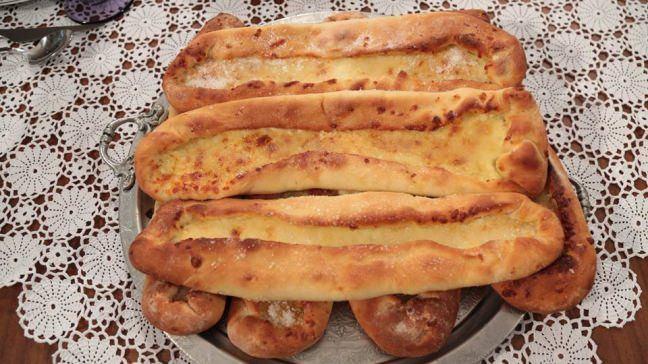 <p>Şekerli pide</p>
