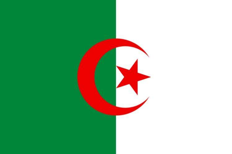 <p>Cezayir</p>

<p>2,381,741</p>
