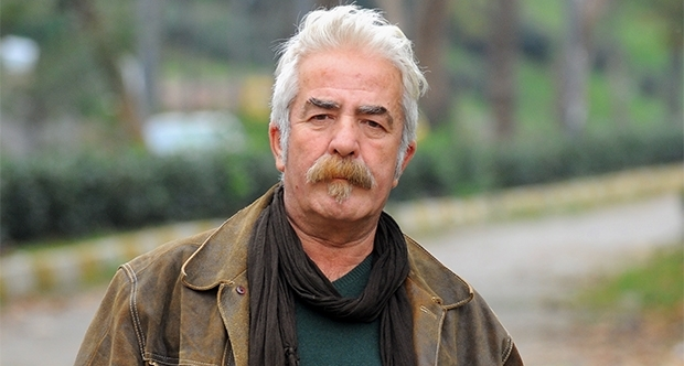 <p>Orhan Oğuz</p>
