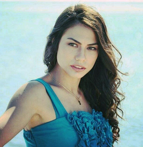 <p>Demet Özdemir</p>
