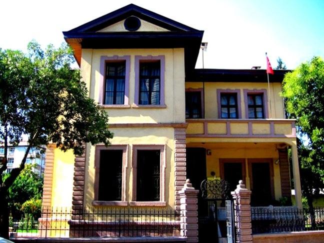 <p>Atatürk Evi Müzesi</p>
