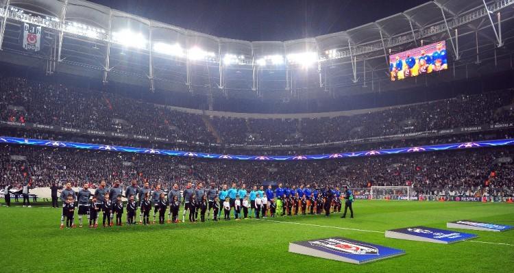 <p>UEFA Şampiyonlar Ligi 5. hafta maçında Beşiktaş sahasında Porto ile karşı karşıya geldi.</p>
