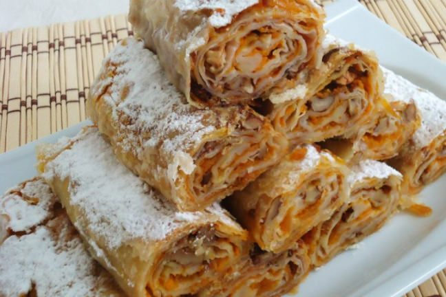 <p>Kabaklı börek</p>
