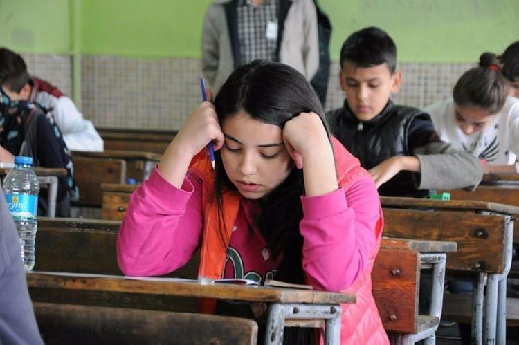 <p>HANGİ LİSELER SINAVLA ALACAK?</p>

<p>Hangi liselerin sınavla alacağı henüz netleşmiş değil. Kısa bir süre sonra hangi liselerin sınavla alacağının da açıklanması bekleniyor.</p>
