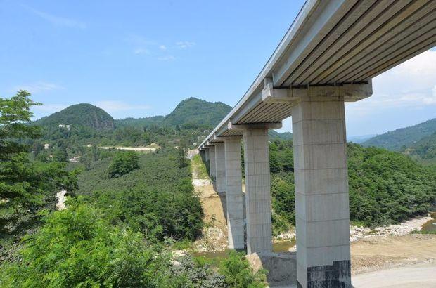 <p>Ayrıca 330 metre uzunluğunda 1 viyadük, 270 metre uzunluğunda 4 tane köprü inşaatı tamamlandı. 1 köprünün inşaatı devam ediyor."</p>
