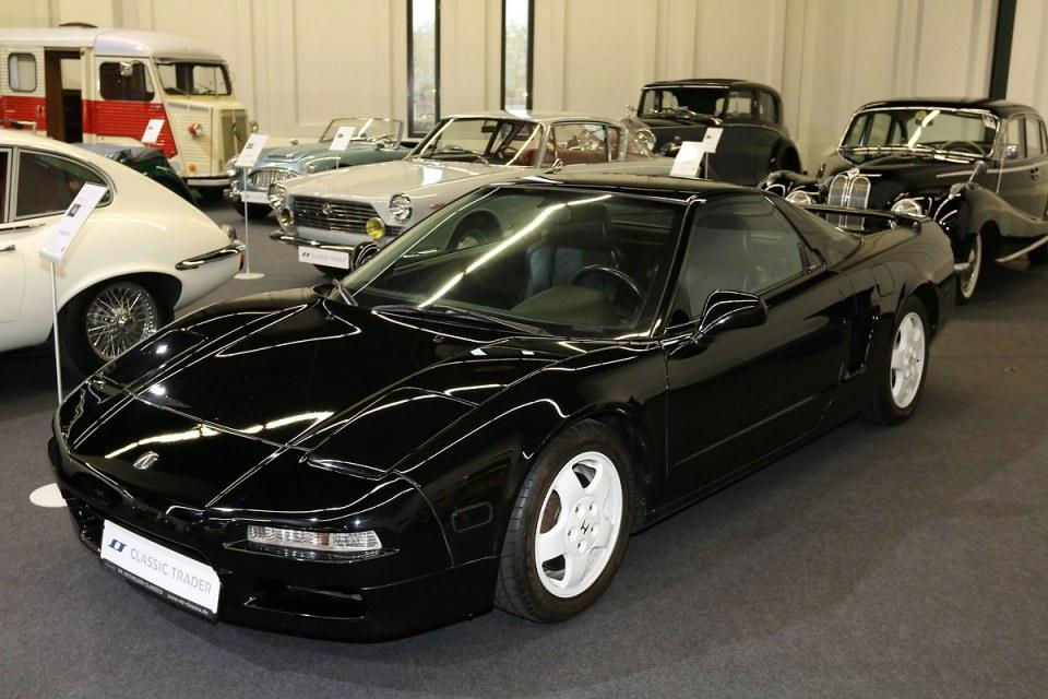 <p>Honda NSX, 1990.</p>

<p> </p>
