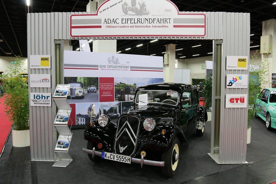 <p>Citroen 11 CV.</p>

<p> </p>
