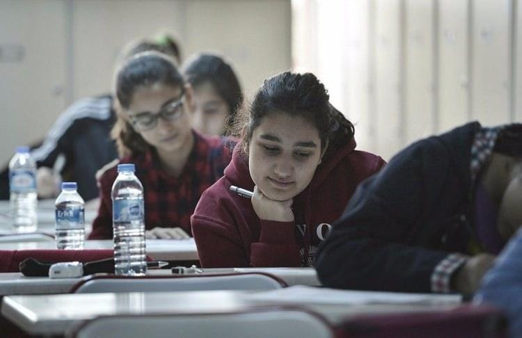 <p>Yerleştirmede okul başarı puanı dikkate alınmayacak. Sınav ücreti olmayacak. </p>
