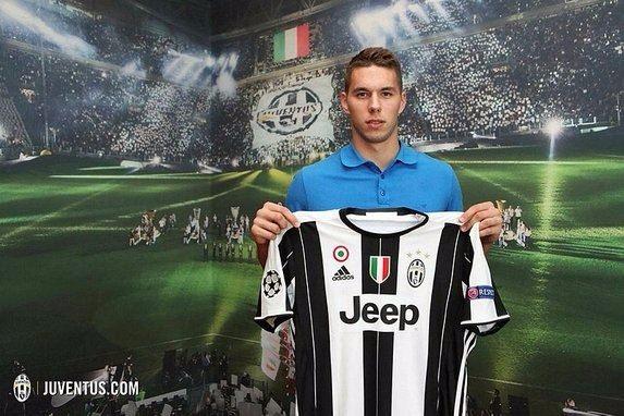 <p><strong>Pjaca (Juventus)</strong></p>
