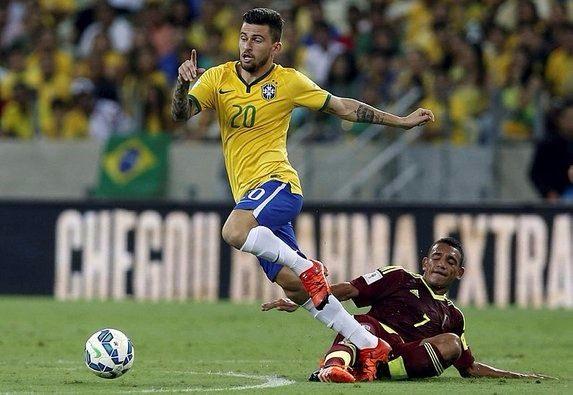 <p><strong>Lucas Lima (Santos)</strong></p>
