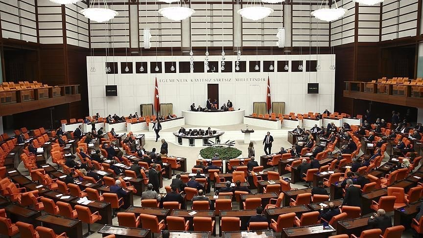 <p>Kamuoyunda "torba yasa" olarak bilinen Bazı Vergi Kanunları İle Diğer Bazı Kanunlarda Değişiklik Yapılmasına Dair Kanun, birçok önemli düzenlemeyi içeriyor.</p>
<p><strong>Kanunun belli başlı düzenlemeleri şöyle:</strong></p>