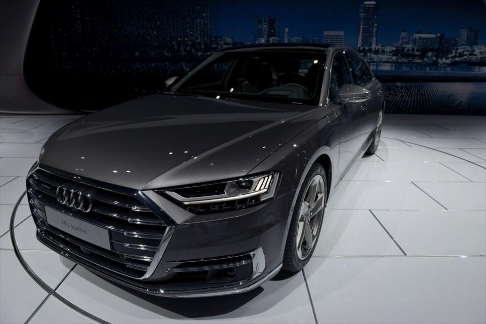 <p>Audi A8 L Quattro </p>
