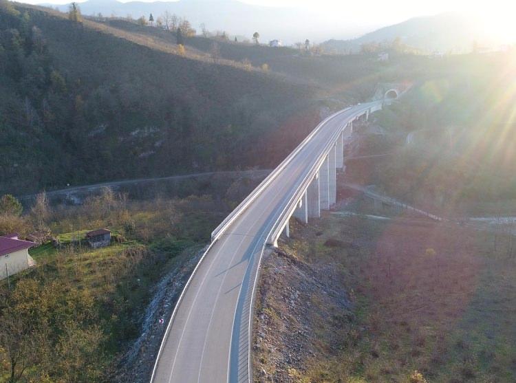 <p>Projeyle Ordu üzerinden Rusya ve Gürcistan gibi Karadeniz'e kıyısı olan ülkelere de ihracat kolaylaşacak.</p>