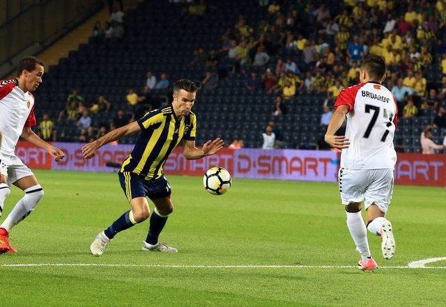 <p>Robin van persie sezonu haftaya tam anlamıyla açılıyor.</p>
