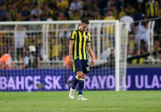 <p>Kaldık mı yine Van Persie'ye!</p>
