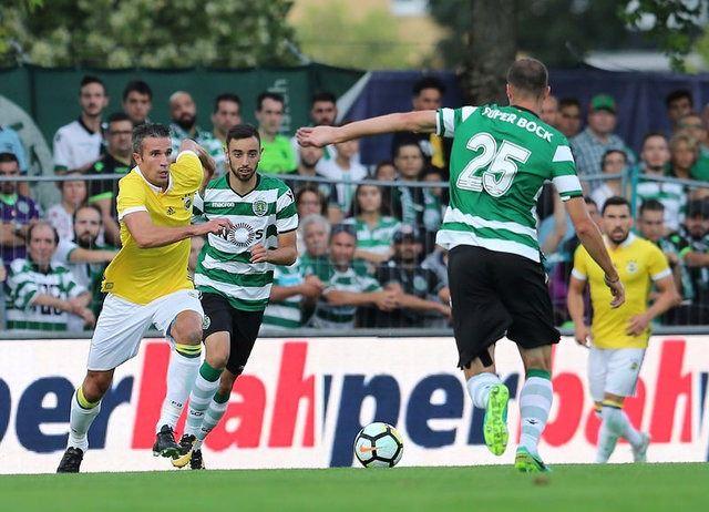 <p>Soldado'nun inşallah ciddi bir şeyi yoktur da haftaya Van Persie emmiyi izlemeyiz.</p>
