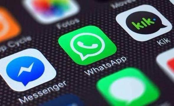 <p>Telefonuzun fotoğraf galerisinde utanç verici resimler olmasını istemiyorsanız WhatsApp'ın otomatik yükleme özelliğini kapatabilirsiniz. Bunun için sohbet ayarlarında "Gelen medyayı kaydet"i kapatarak fotoğrafların ve diğer medyanın otomatik indirme işlemlerini durdurabilirsiniz.</p>

<p> </p>
