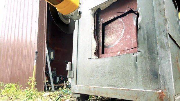 <p>En sonunda kasayı kesiyorlar.</p>

<p> </p>
