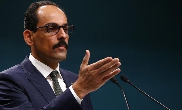 <p>Cumhurbaşkanlığı Sözcüsü İbrahim Kalın, Trump'ın Küdüs'ü İsrail'in başkenti olarak tanıması ile ilgili, "Bu karar bizim açımızdan yok hükmündedir" açıklamasını yaptı.</p>

<p> </p>
