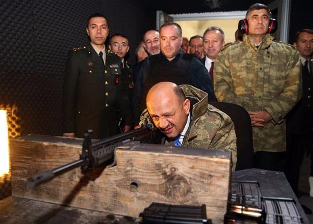 <p>Bu oranı bugün yüzde 40 seviyesine düşürdüklerini vurgulayan Işık, "Hedefimiz bu oranı yüzde 20'lerin de altına düşürmek. Artık Türkiye, başkasına bu noktada gıptayla bakan bir ülke değil, pek çok ülkenin kendisine gıptayla baktığı, yani gıptayla bakılan bir noktaya geldi." ifadesini kullandı.</p>
<p> </p>