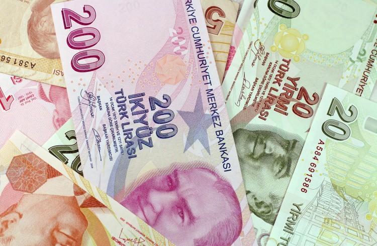<p><strong>FİNANSAL SİSTEM BÜYÜYOR</strong></p>

<p>Bankacılık sektörü kredi hacminin GSYH'ye oranı, ülkemizde son 15 yıllık dönemde gözlenen finansal sistemin gelişmesi derinleşmesine bağlı olarak artmaya devam ediyor. </p>
