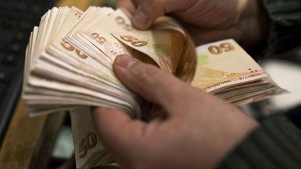 <p>Sektörün yıllık bazda kredi büyüme hızı 2012'de yüzde 16.4'ken bu yılın eylül ayı itibarıyla yüzde 23.9 olarak gerçekleşti.</p>

<p> </p>

<p> </p>

