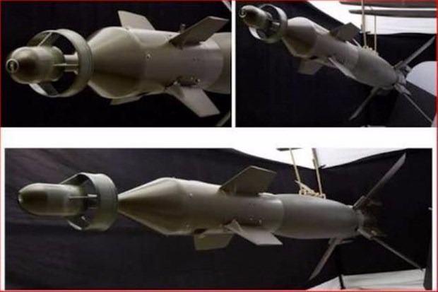 <p><strong>LAZER GÜDÜMLÜ BOMBA KİTİ </strong></p>
<p>Lazer Güdümlü Bomba Kiti, havadan karaya atılan genel amaçlı bombalara bir güdüm kısmı eklenerek bombanın hedefi vurma oranının arttırılması amacıyla tasarlandı.</p>