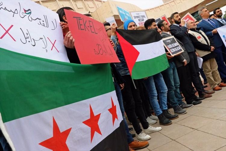 <p>ABD Başkanı Donald Trump'ın Kudüs'ü İsrail'in başkenti olarak tanıma ve Amerikan Büyükelçiliğini Tel Aviv'den Kudüs'e taşıma planı, Osmaniye'de protesto edildi.</p>

<p> </p>
