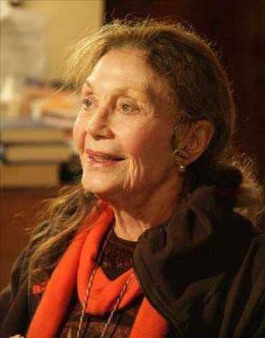 <div>YILDIZ KENTER - AYŞE YILDIZ</div>

<div> </div>

