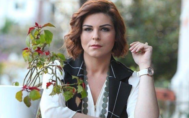 <div>
<div>PELİN ÖZTEKİN - ŞÜKRAN PELİN ÖZTEKİN</div>
</div>

<div> </div>
