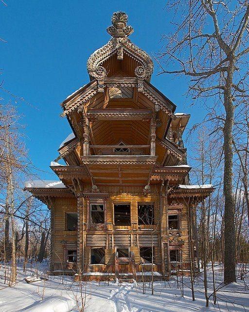 <p>Rusya'da terk edilmiş ahşap ev</p>

<p> </p>

<p> </p>
