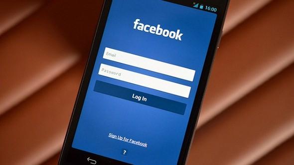 <p>Facebook <br />
<br />
Yapılan araştırmalara göre pili en çok tüketen uygulamalar arasında birinci sırada Facebook yer alıyor. Facebook'u kullandığınız süre boyunca telefonun batarya ömrü oldukça hızlı azalıyor. <br />
<br />
Bakın diğer hangi uygulamalar telefonun pil ömrünü sömürüyor?</p>

